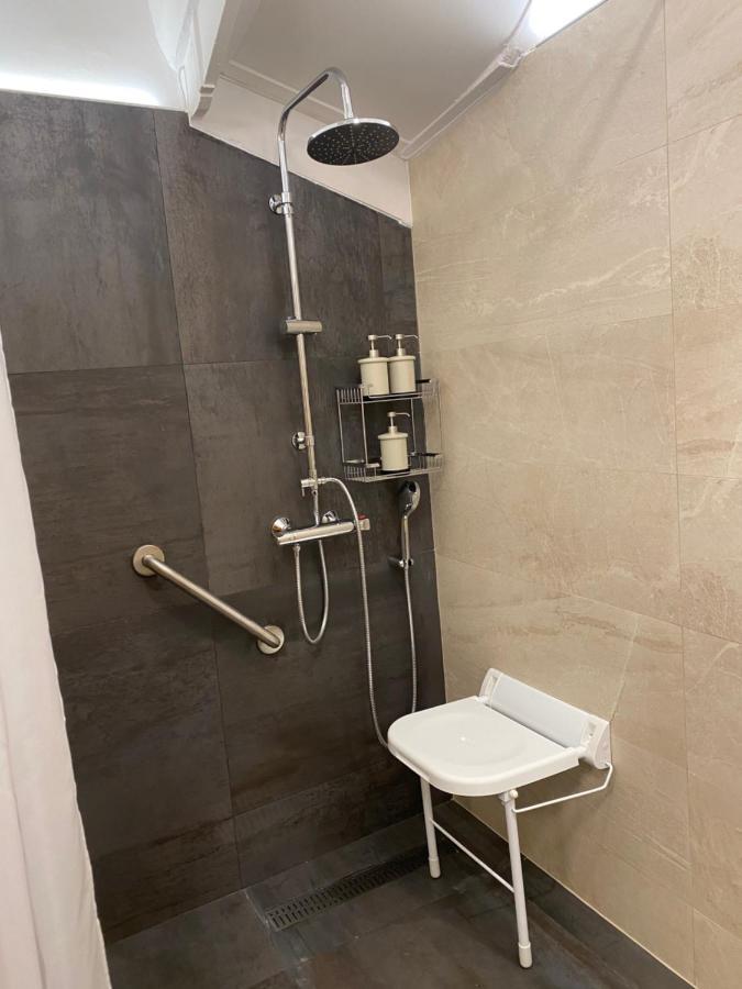 Chez Helene 3 Etoiles, Labellise Disabled Pmr,Pour 4 Personnes Chiens Bienvenus-Pet Friendly Daire Bourg-Madame Dış mekan fotoğraf